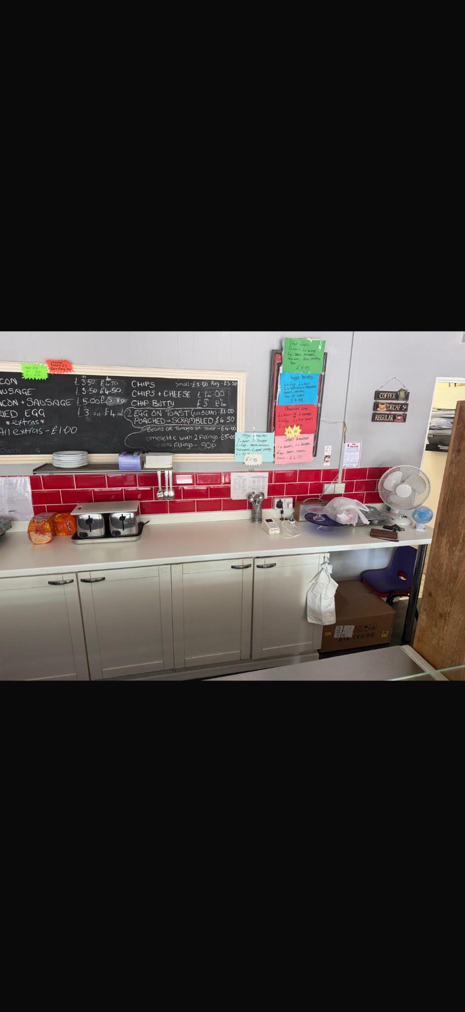 The serving counter inside Blossoms Butties